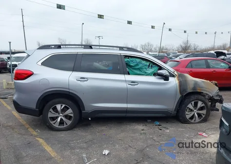 2023 Subaru Ascent Premium 8-Passenger z USA, uszkodzony, nr VIN 4S4WMACD0P3421580